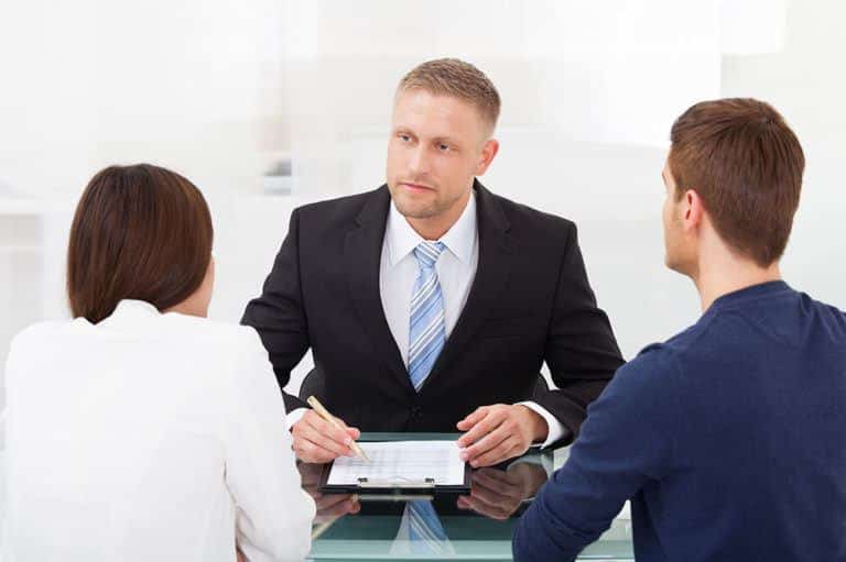 https://goodmenproject.com/everyday-life-2/when-to-hire-a-personal-injury-attorney-key-indicators/